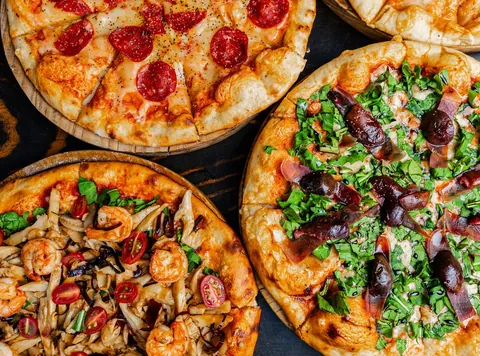 The Napoli Corner fresh pizza